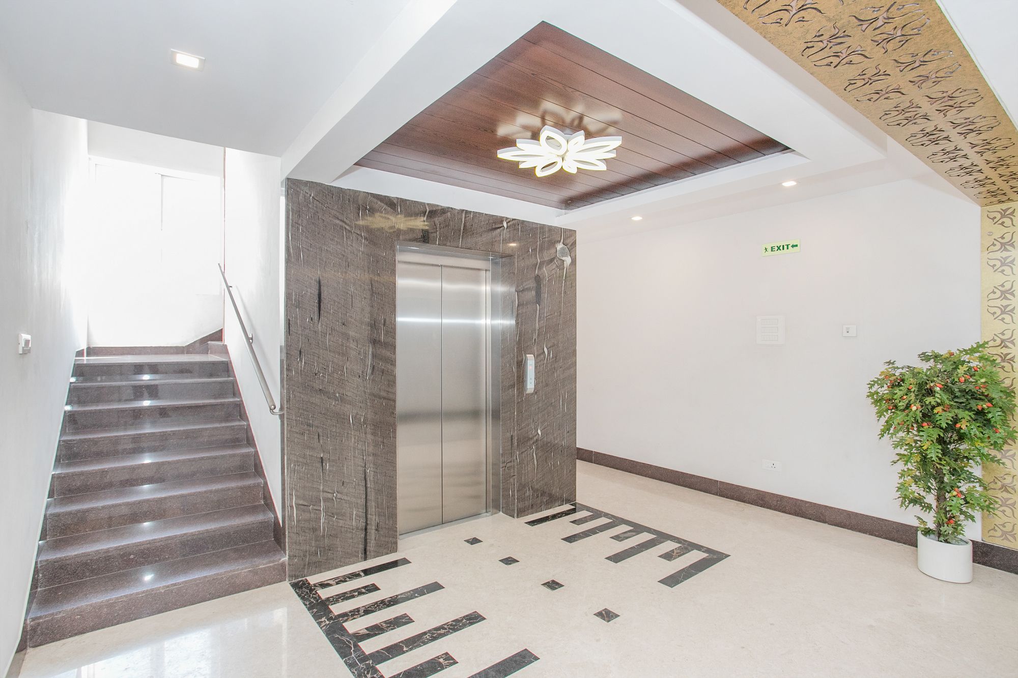 Фото West Fort Hotel