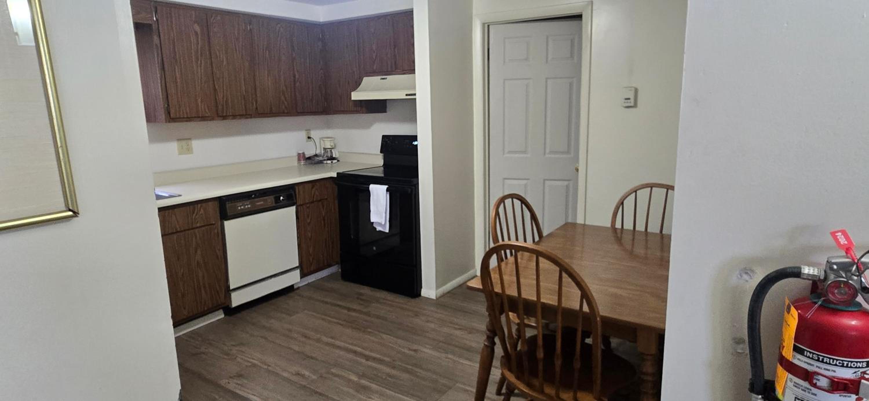 Фото Red Carpet Inn Pulaski