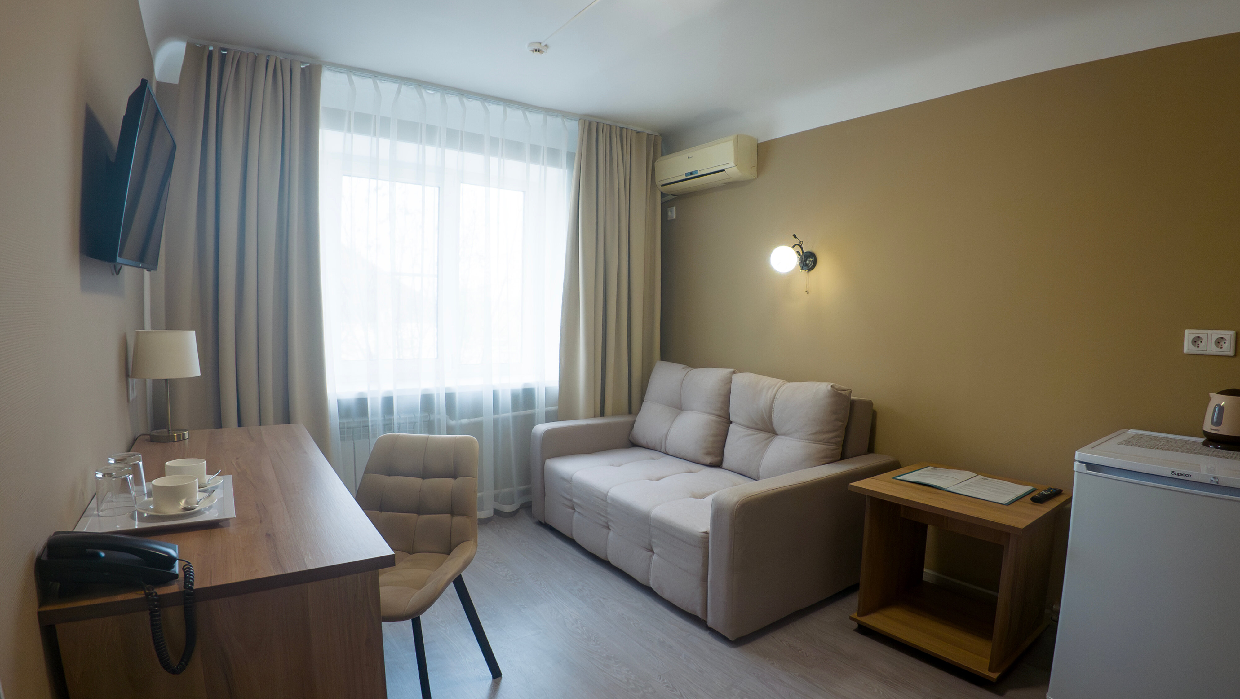 Фото отеля 2