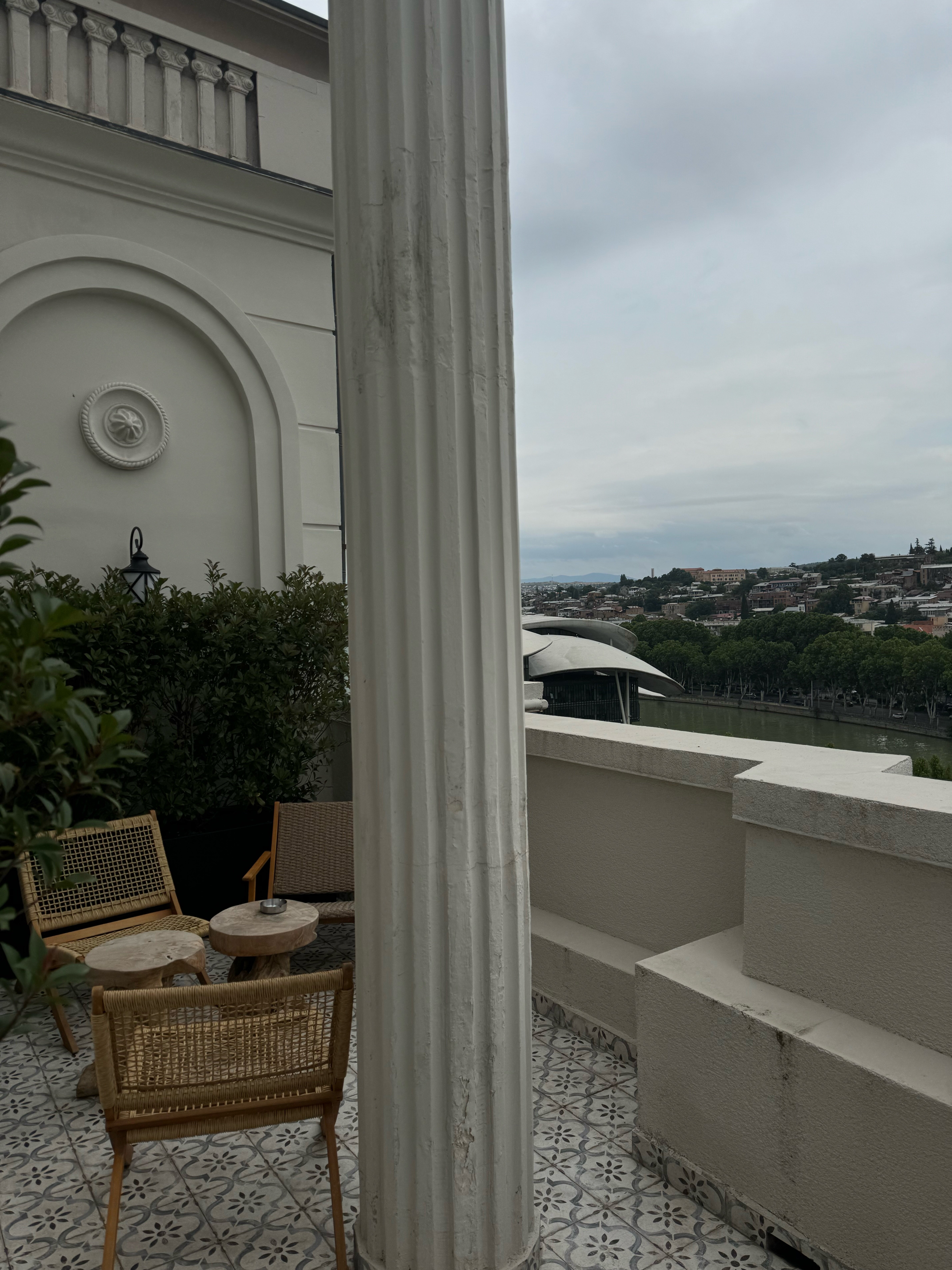 Фото Zorba & Bond hotel on the 8th