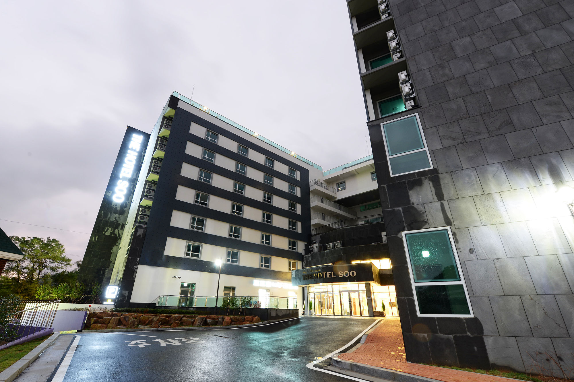 Фото The Hotel Soo