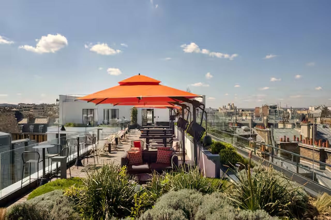 Фото отеля 2