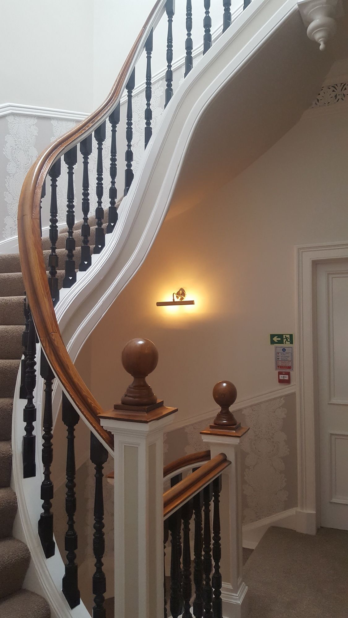 Фото 18 Craigmillar Park Guest House