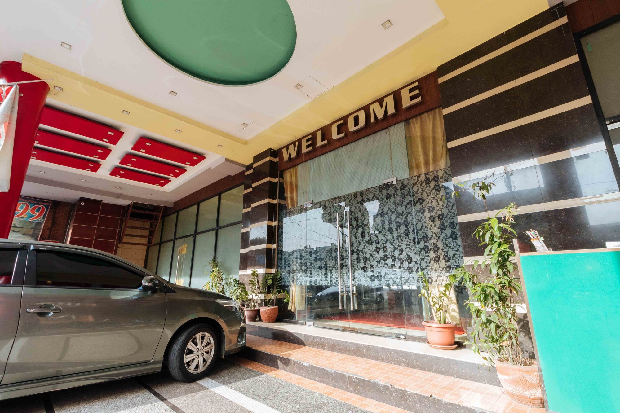 Фото отеля 2