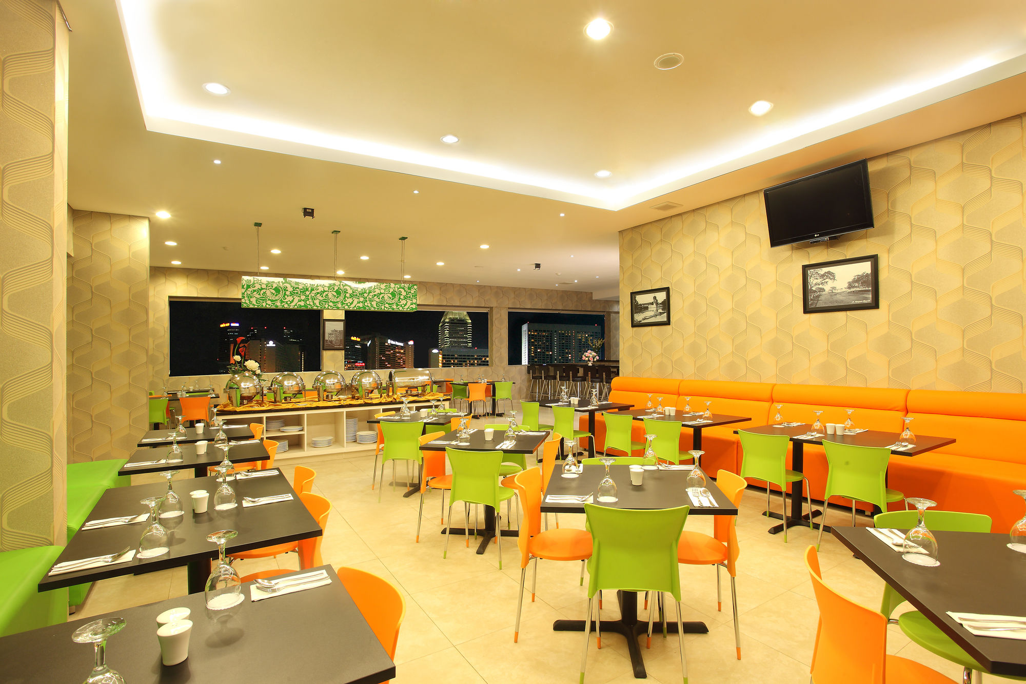 Фото Dragon Inn Kemayoran