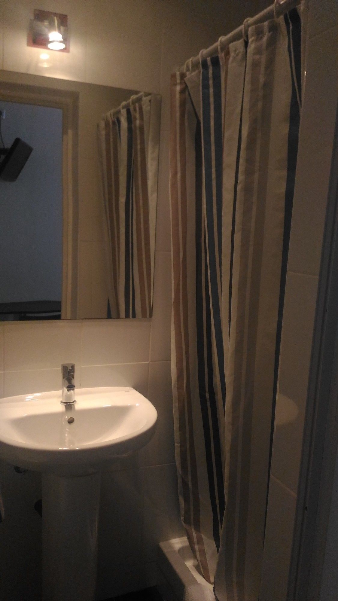 Фото Hostal Alaska