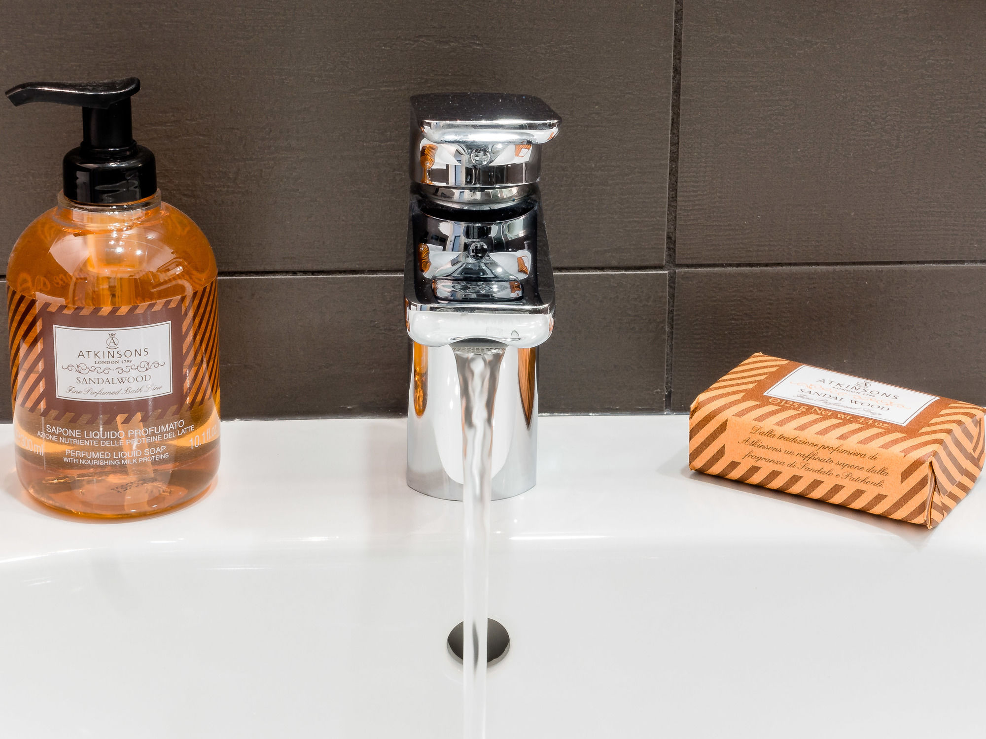 Фото Suite In Center