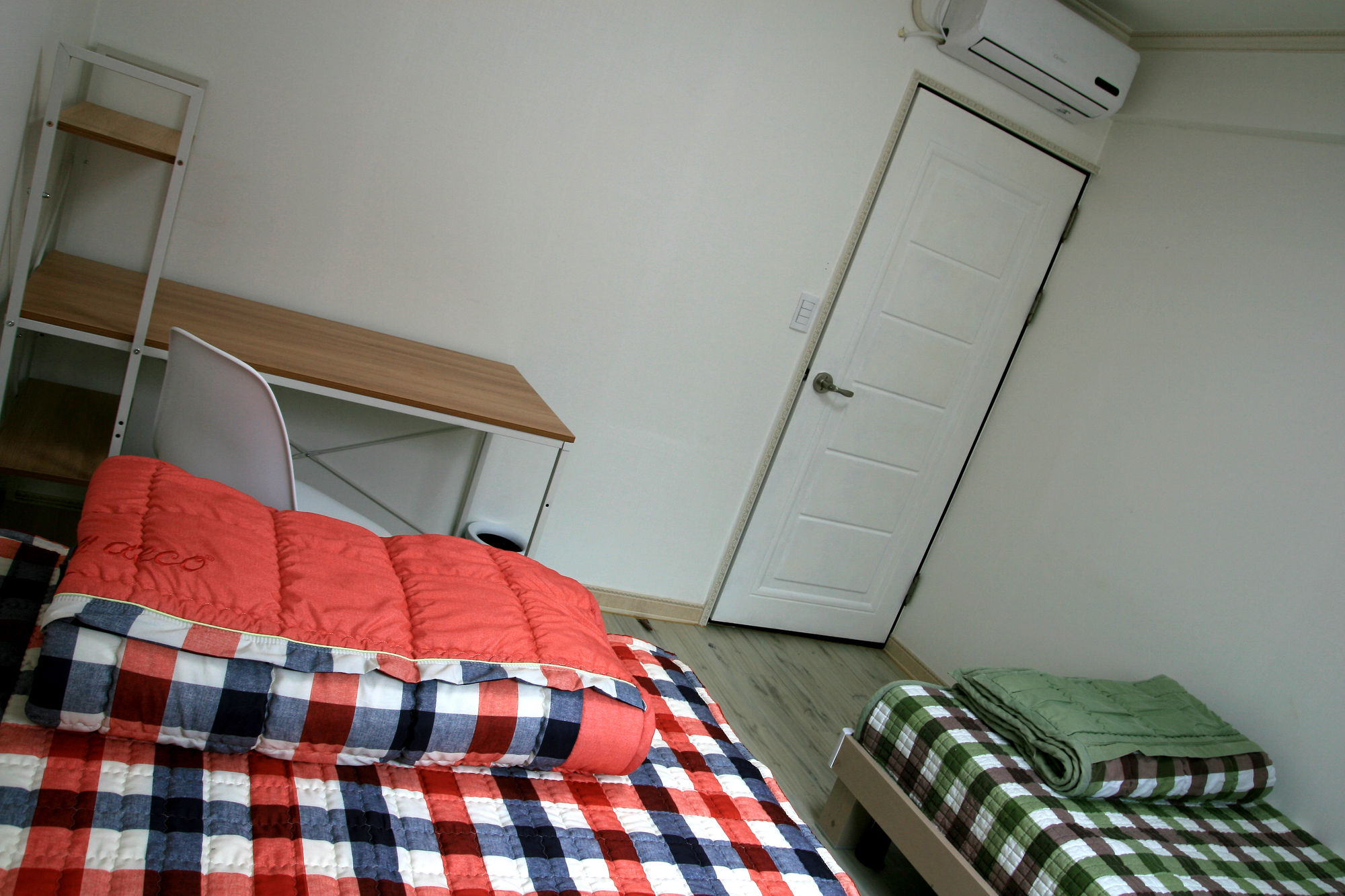 Фото New Gwangju Guesthouse