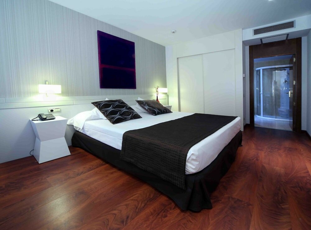 Фото Amura Alcobendas Hotel