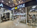 Lady Style (Iýrıı Gagarın kóshesi, 53) ، متجر ملابس