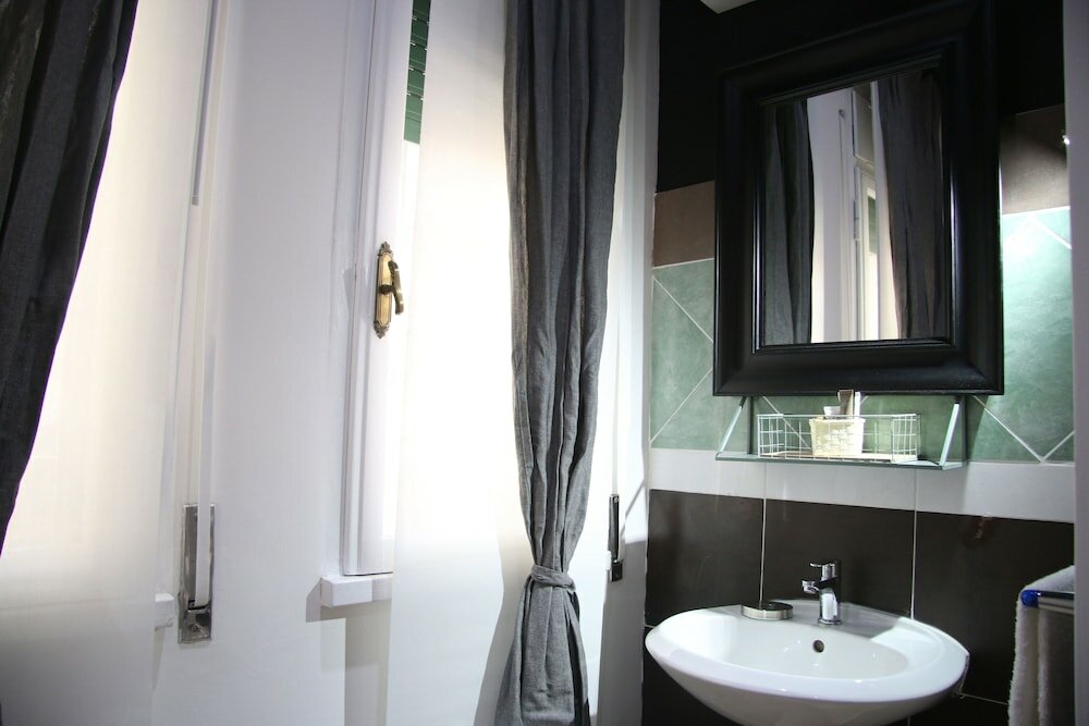 Фото Mila Guest House