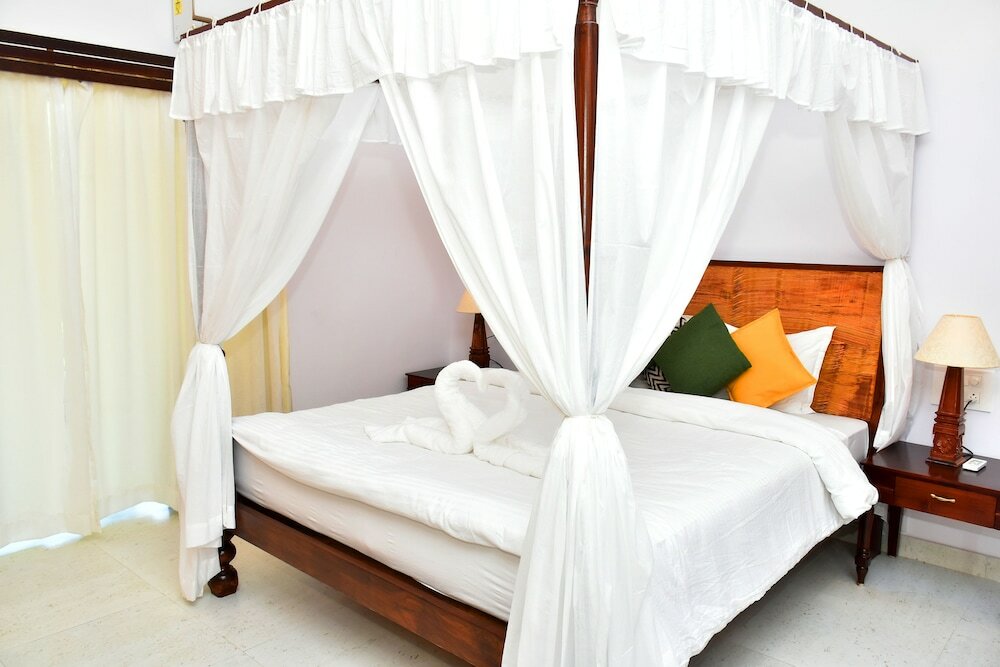 Фото Naga Cottages