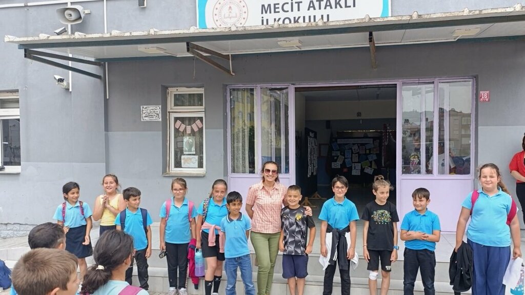 Primary school Mecit Atakli Primary School, Ayvalik, photo