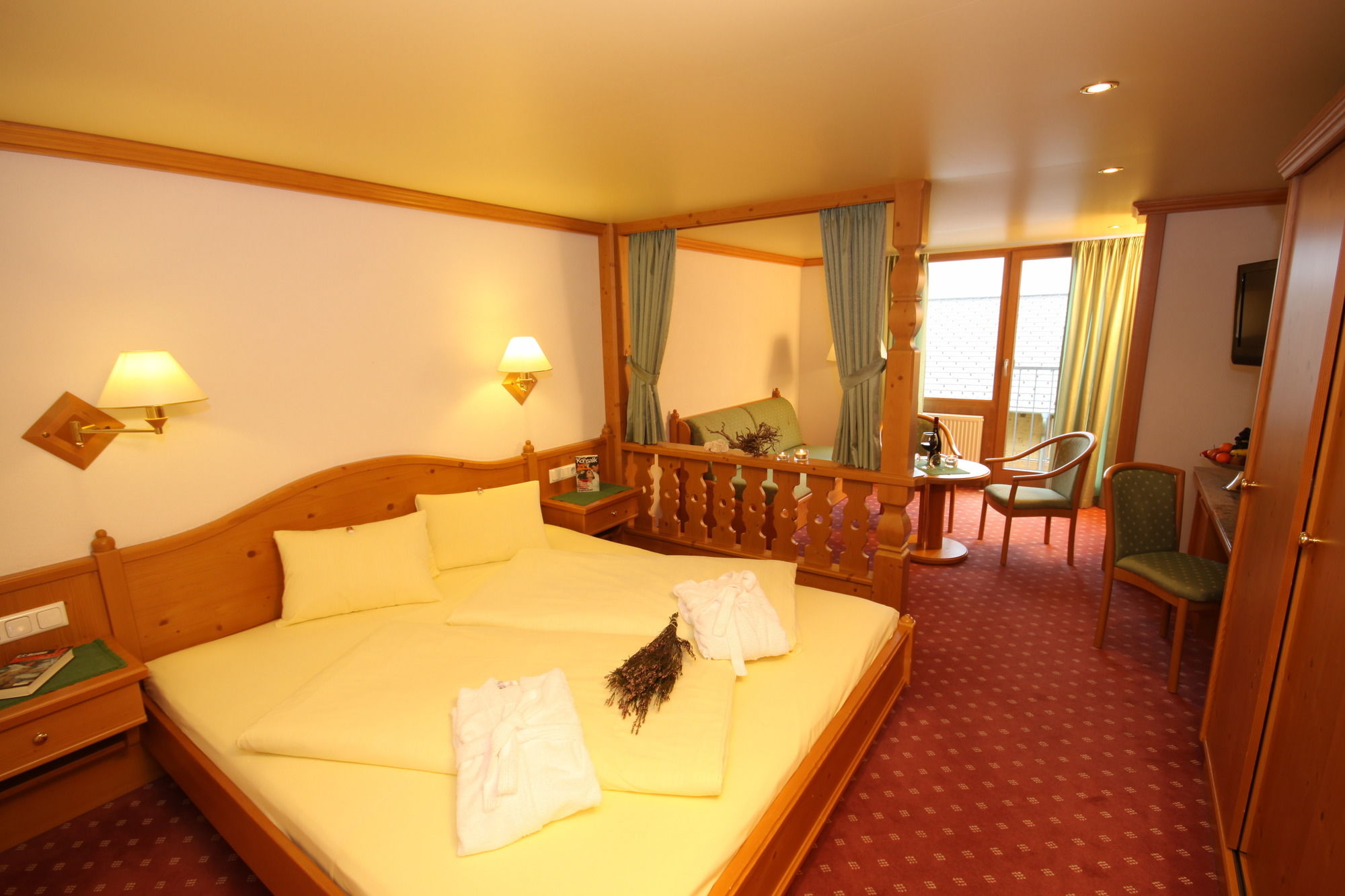 Фото Naturhotel Taleu