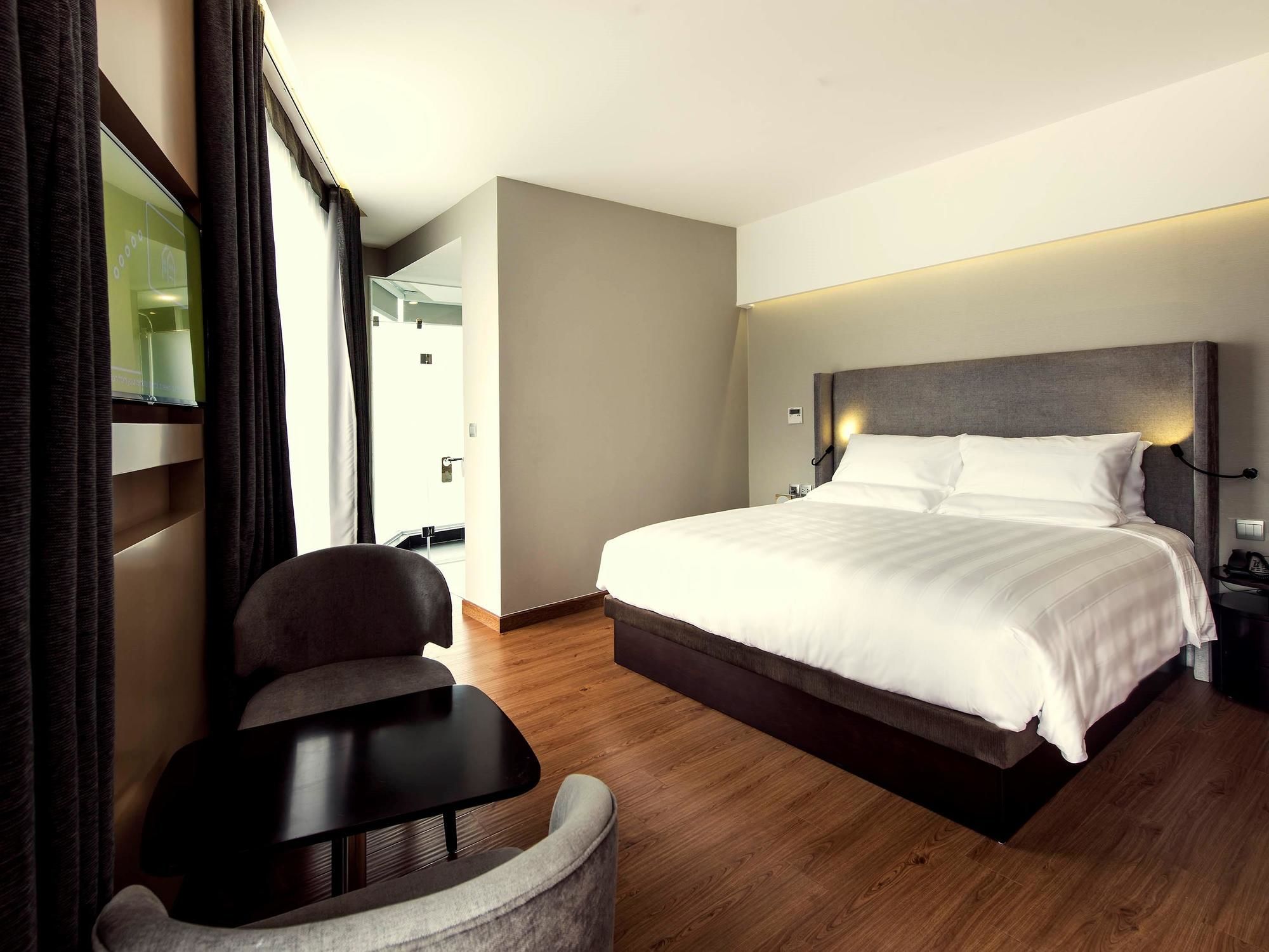 Фото Novotel Suites Hanoi