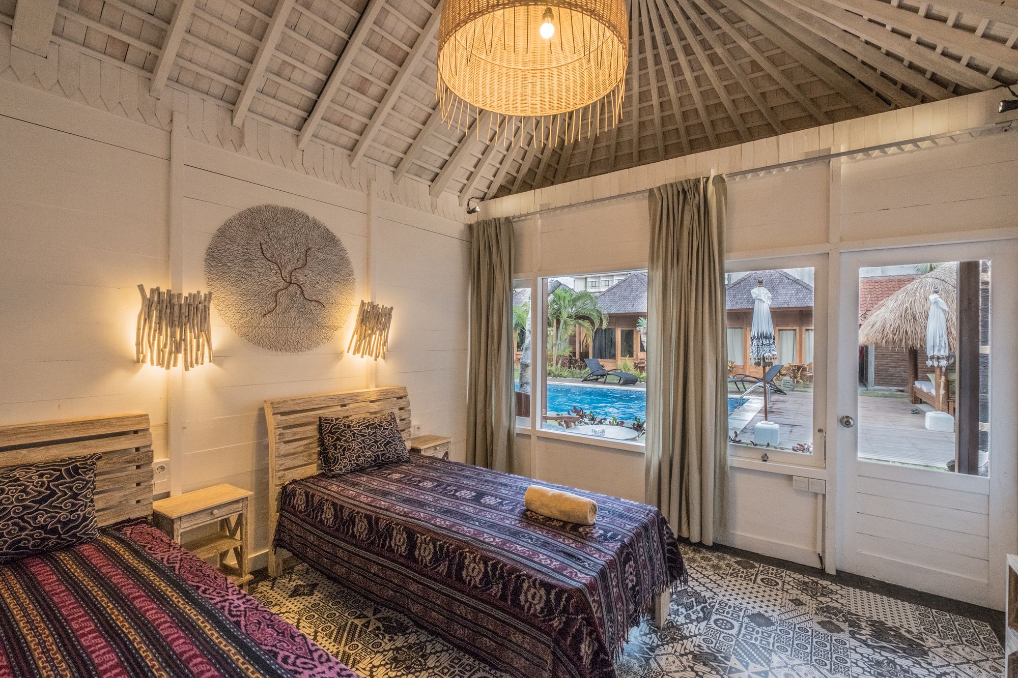 Фото Easy Surf Camp