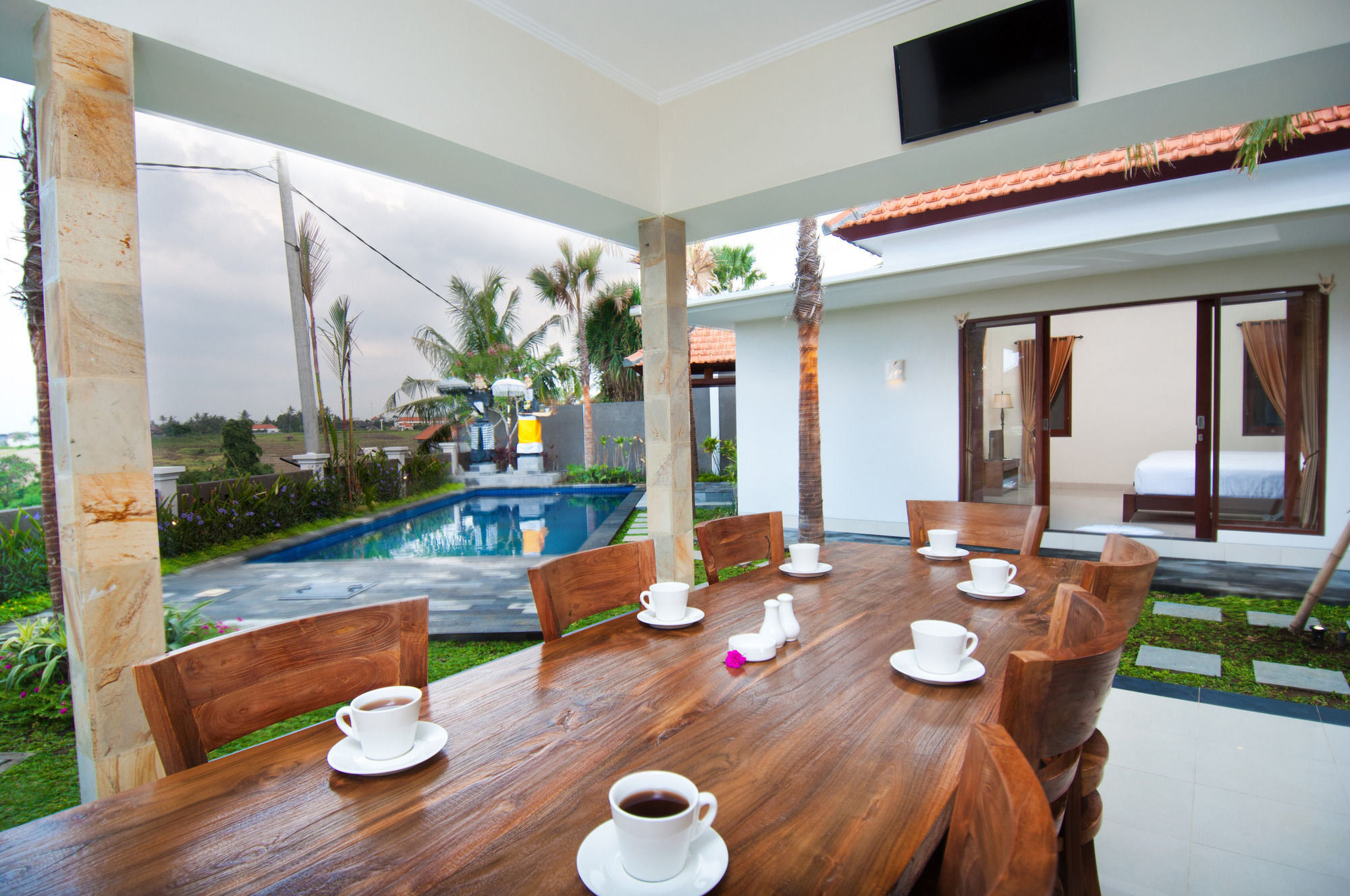 Фото Villa Kedis