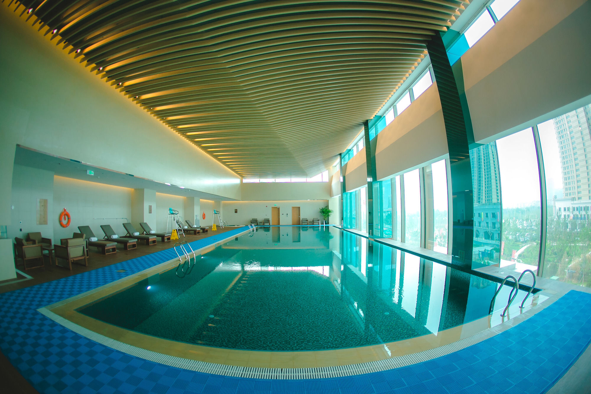 Фото Hilton Yantai Golden Coast