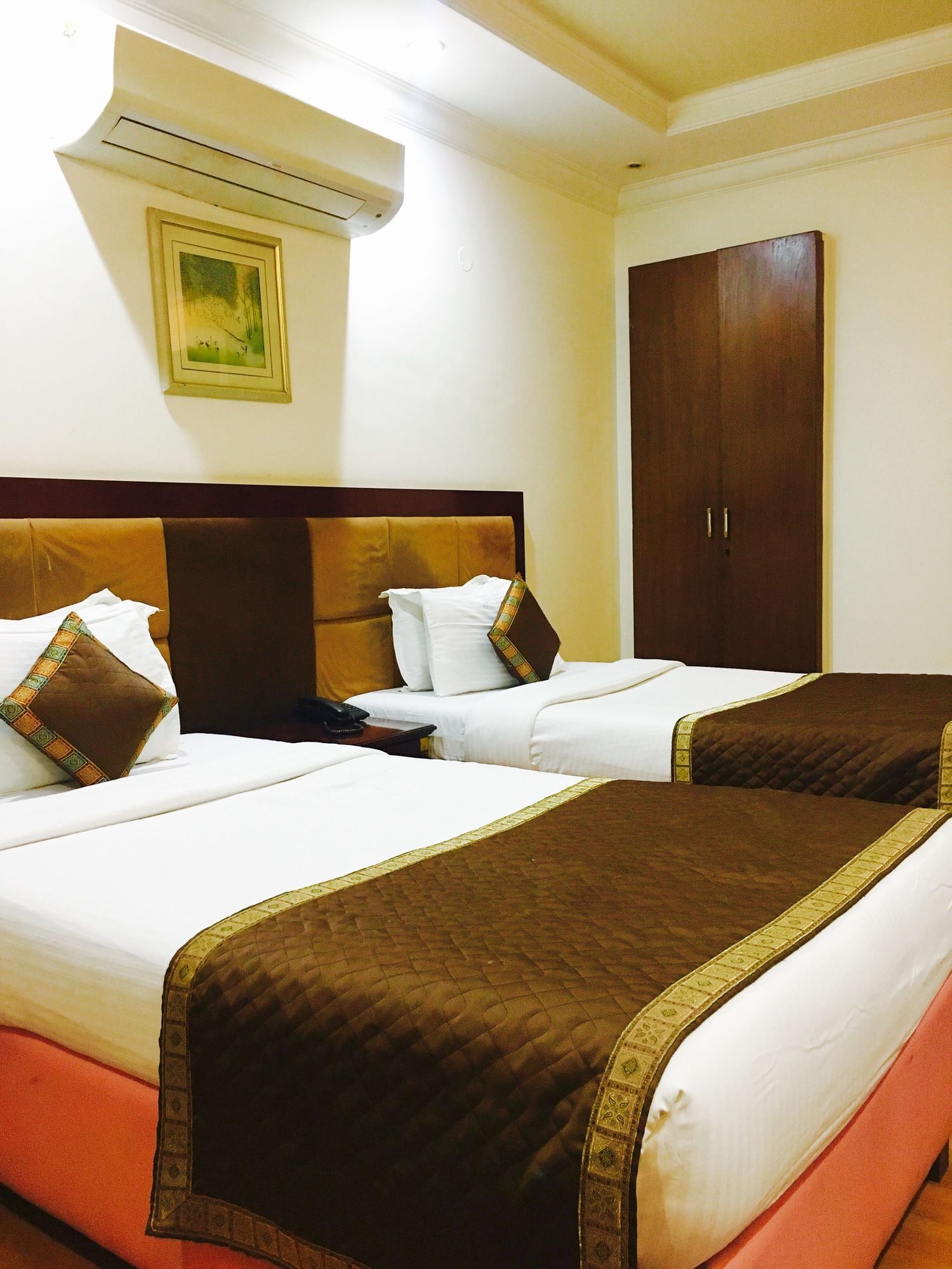 Фото Kastor International