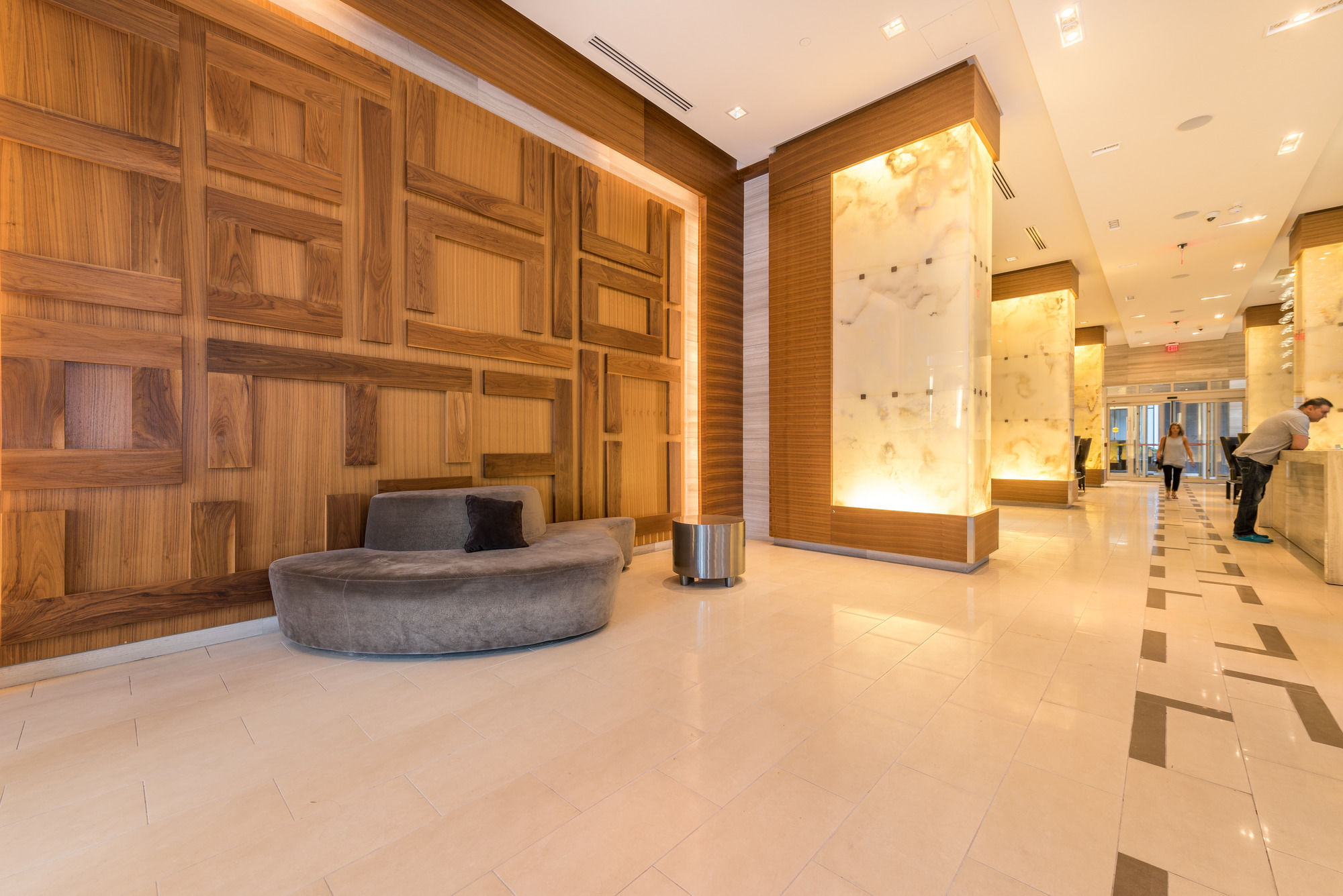 Фото Grand Royal Condos - Cn Tower