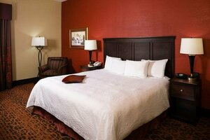 Hampton Inn Columbia (Virginia, Richmond, Halifax Avenue) ، فندق