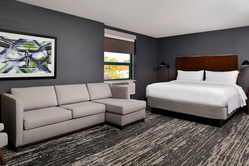 Гостиница Four Points by Sheraton Omaha Midtown в Омахе