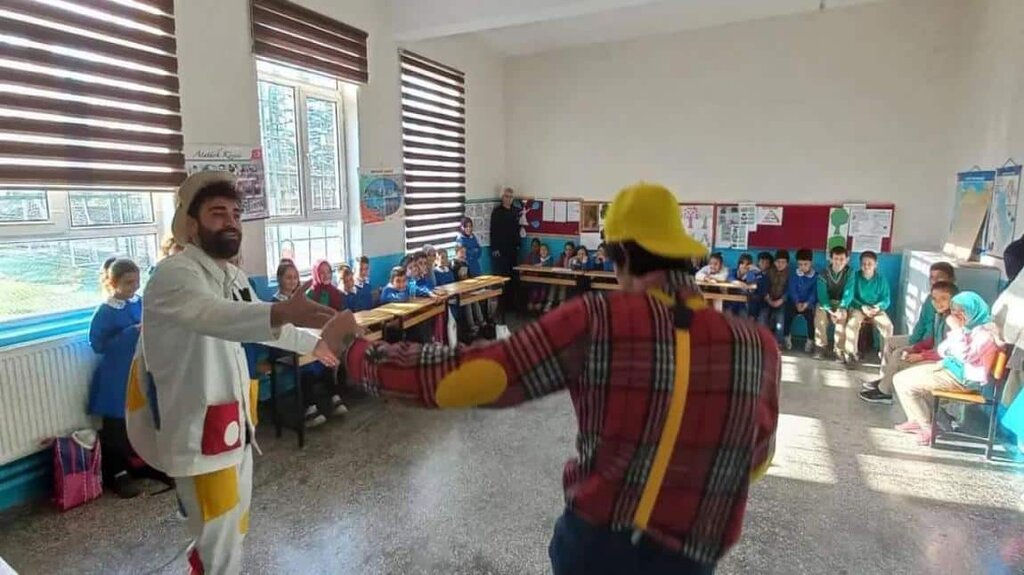 Primary school Reis Martyr Bekir Ozer Primary School, Aksehir, photo