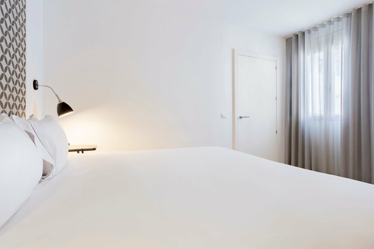 Фото B&b Apartamentos Madrid Centro Fuencarral 46