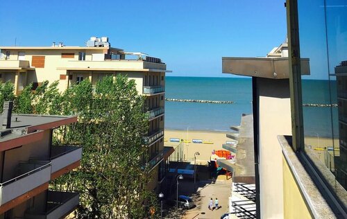 Гостиница Lively Hotel в Беллария – Иджеа-Марине
