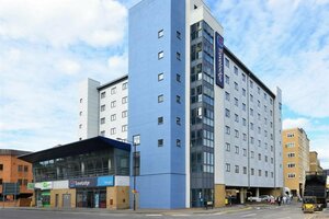 Гостиница Travelodge Slough в Слау