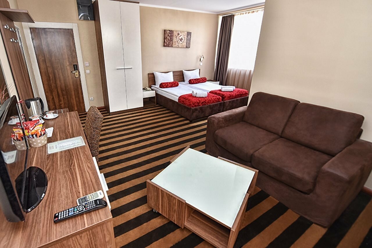 Фото Balkan Garni Hotel