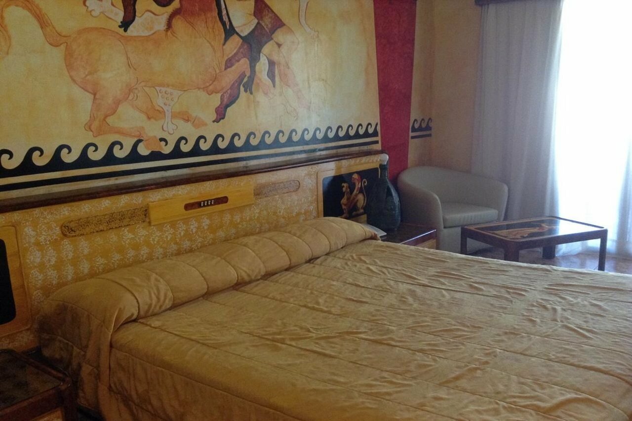 Фото Roman Boutique Hotel