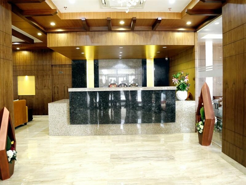 Фото Triguna Clarks Inn