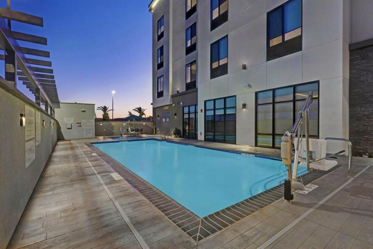 Фото Hampton Inn Patterson