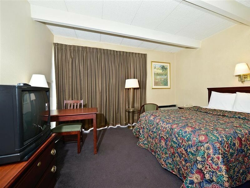 Фото Americas Best Value Inn Phillipsburg