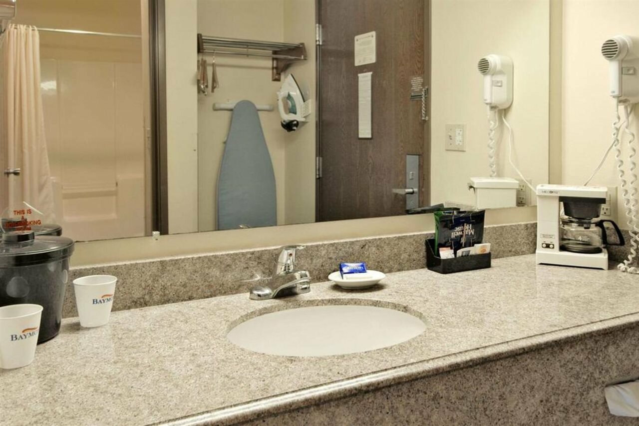 Фото Baymont by Wyndham Battle Creek/I-94