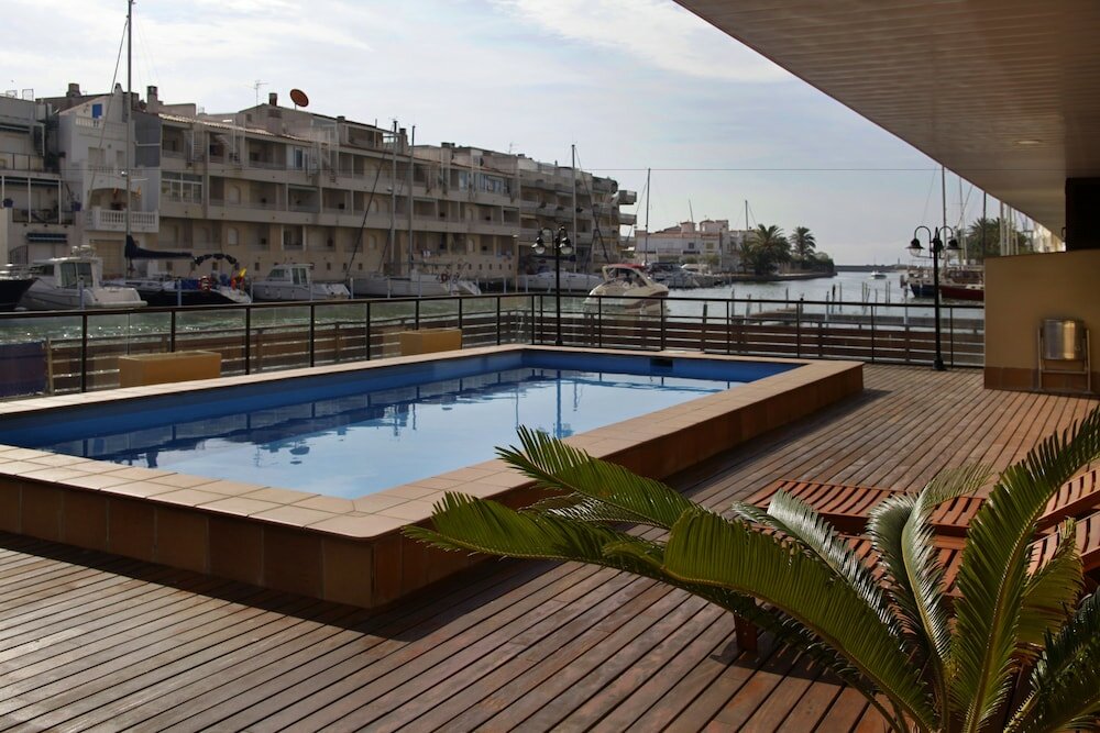 Фото Pierre & Vacances Empuriabrava Marina