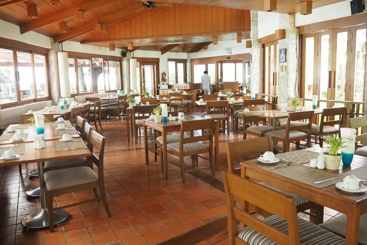 Фото Woodlands Hotel & Resort