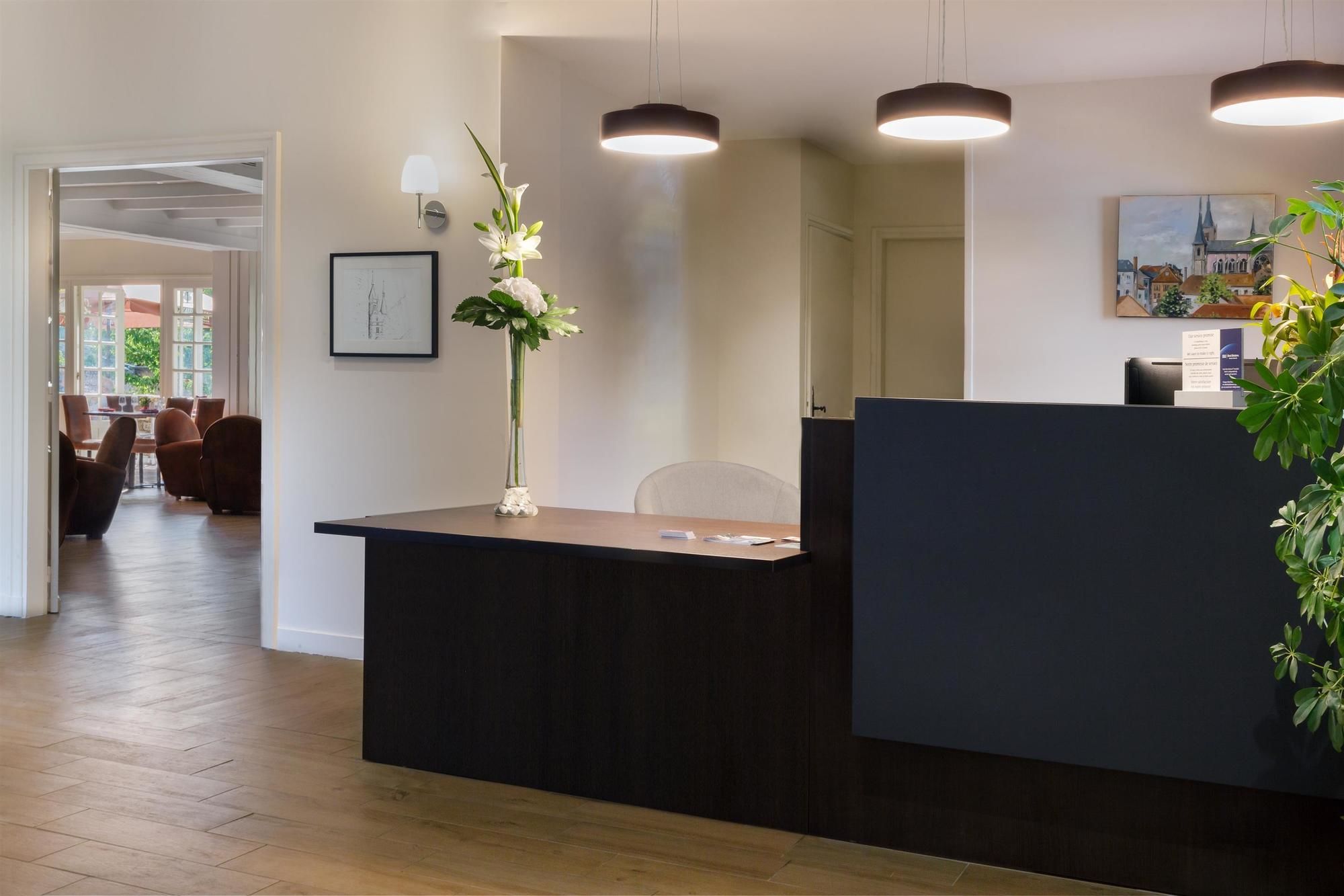 Фото Best Western Blanche de Castille Dourdan