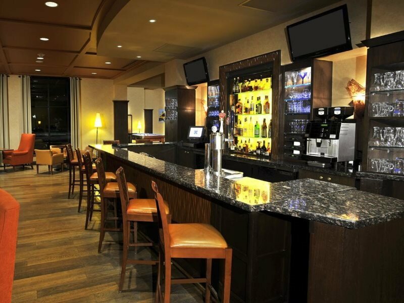 Фото Sheraton Toronto Airport Hotel & Conference Centre