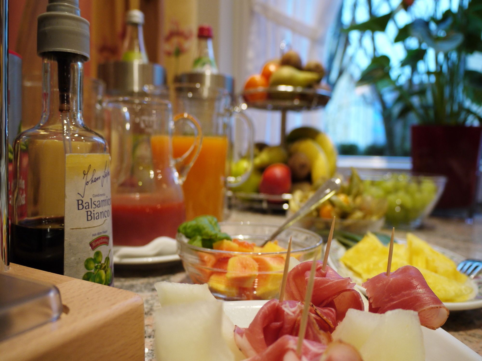 Фото Hotel Kriemhild am Hirschgarten