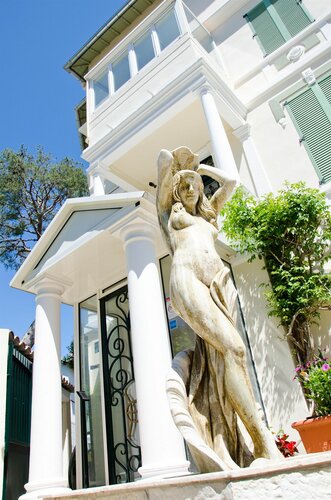 Гостиница Residence Emeraude в Антибе