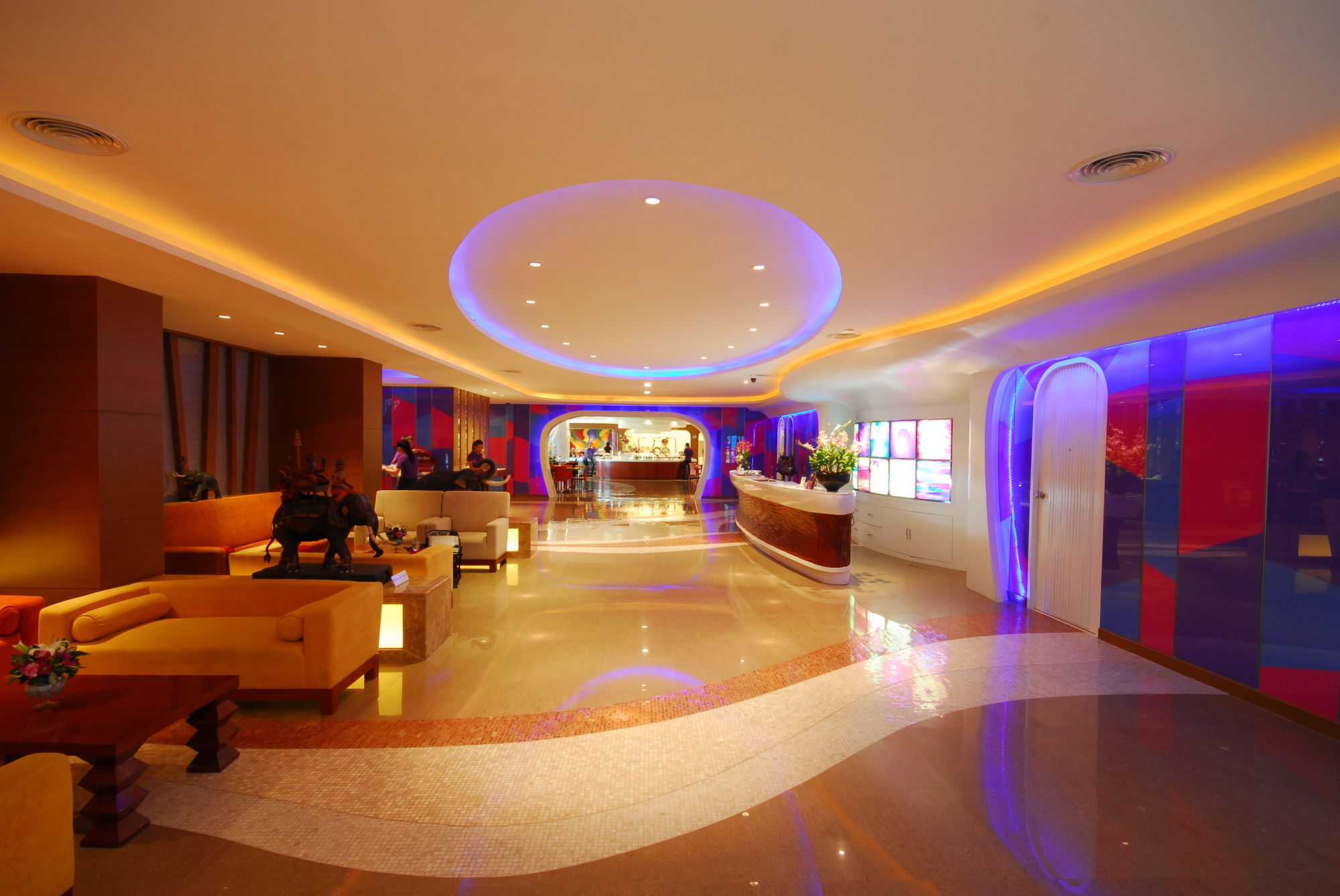 Фото отеля 2