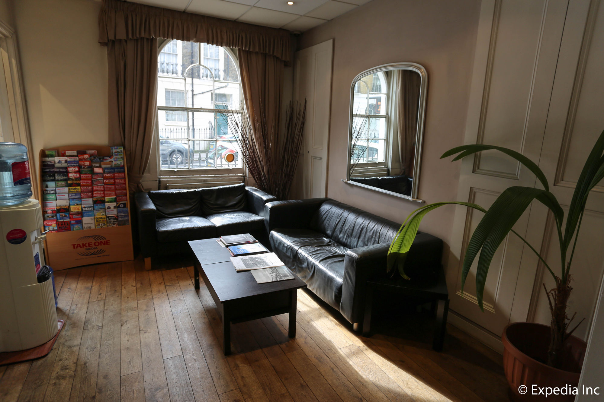 Фото Swinton Hotel