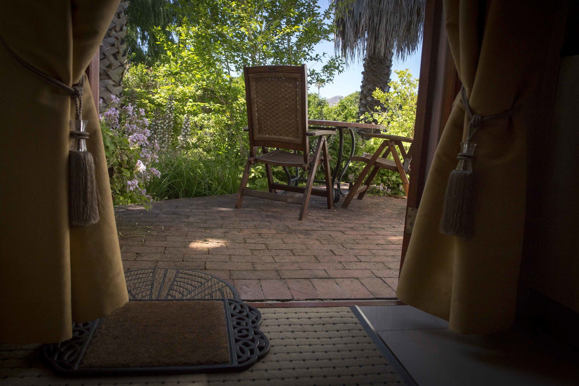 Фото Dongola House