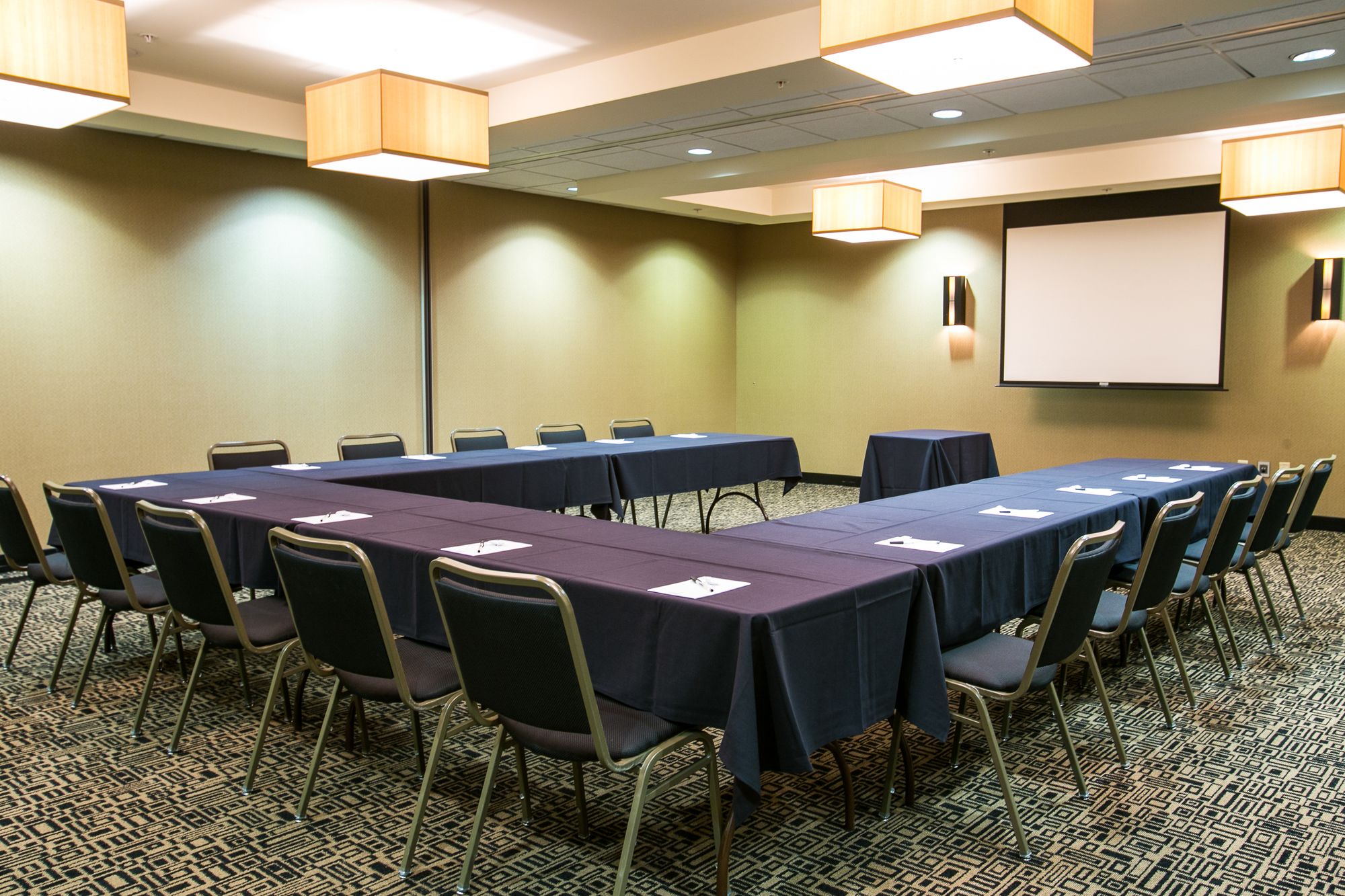 Фото Wyndham Noblesville