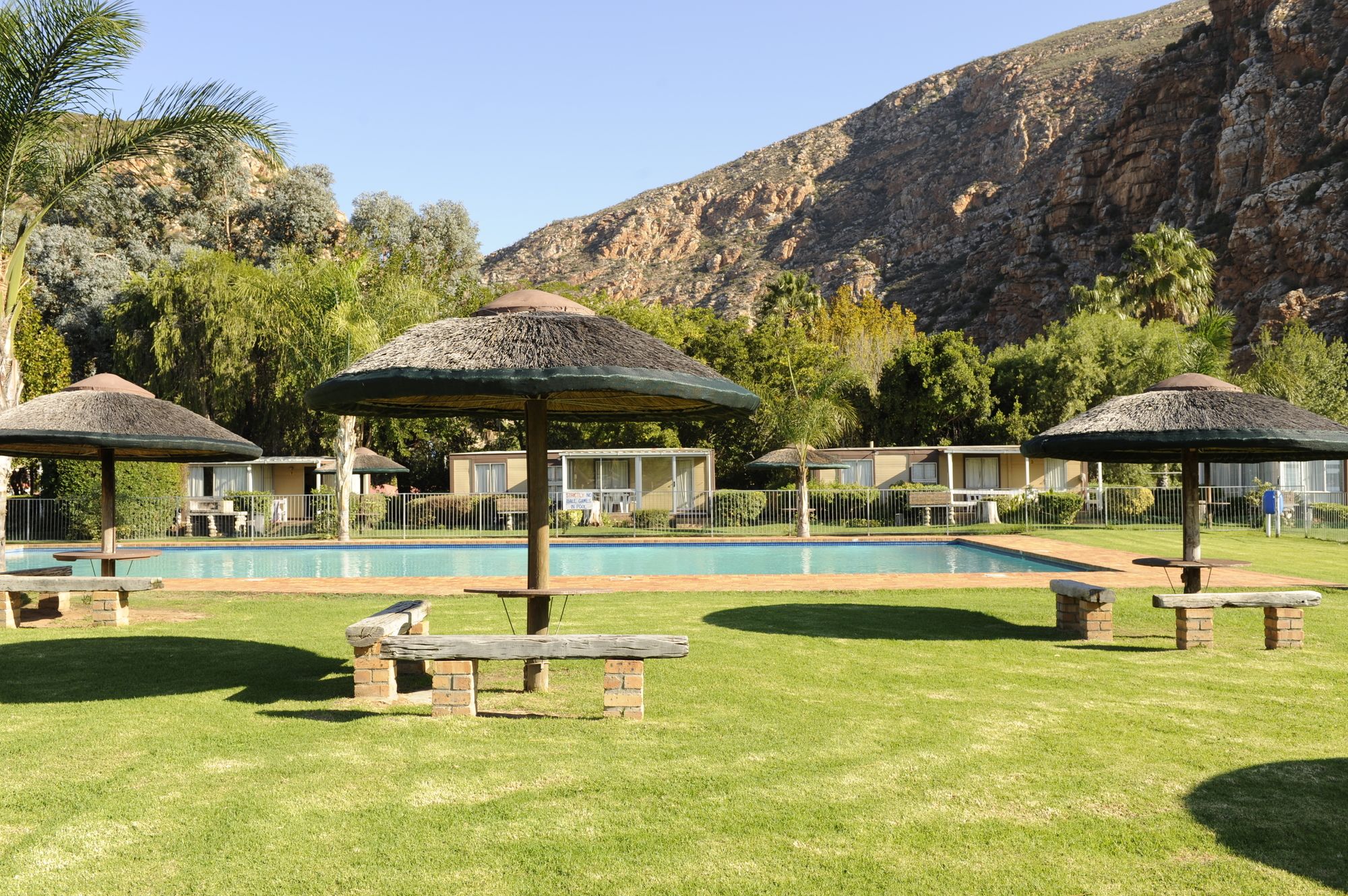 Фото Montagu Springs Resort