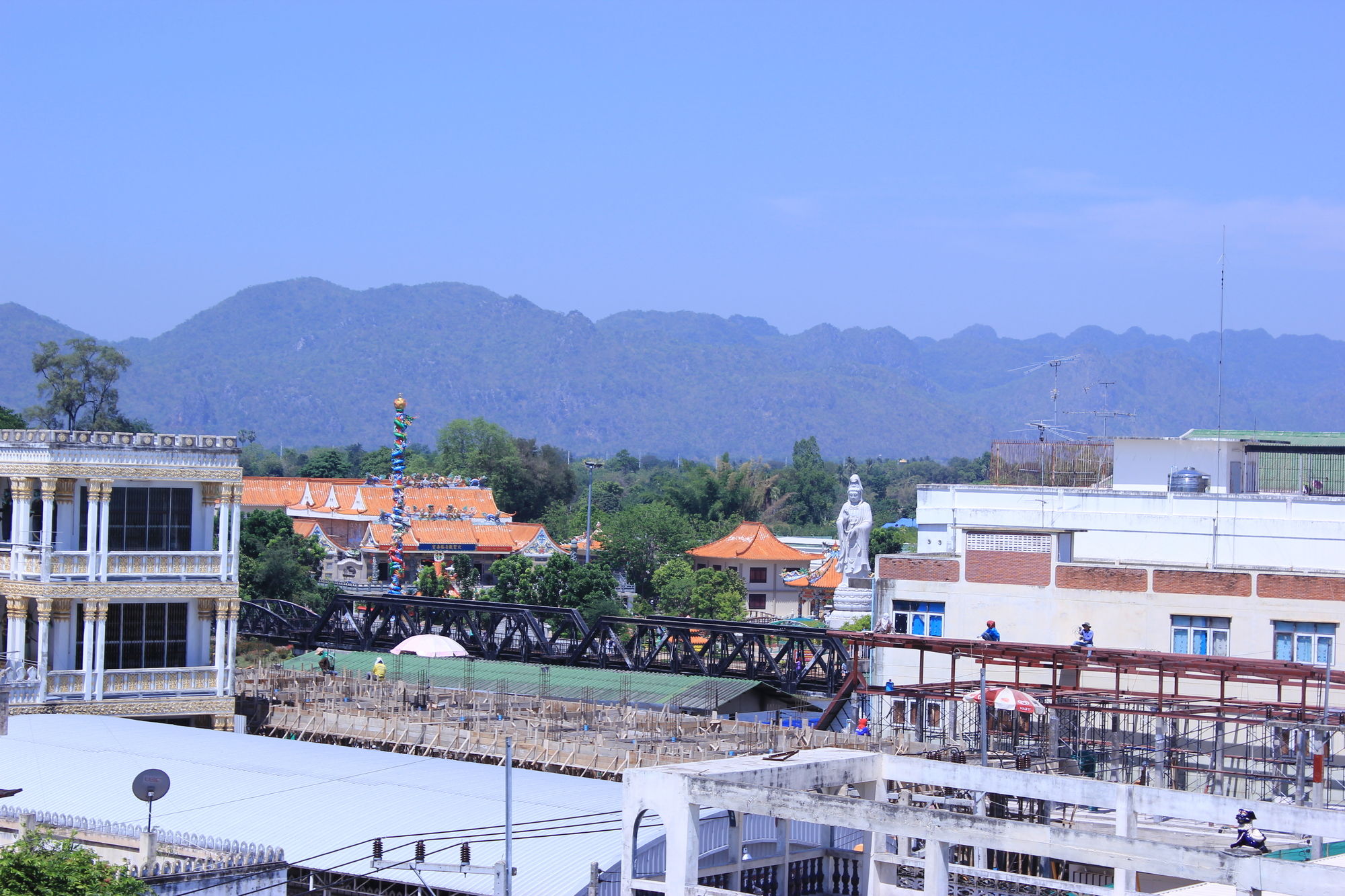 Фото Kanchanaburi City Hotel