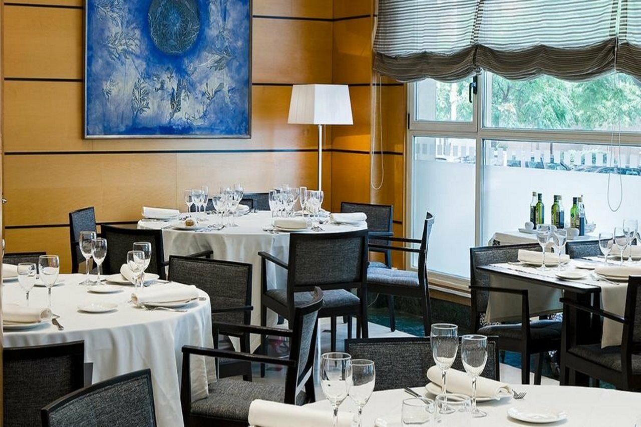 Фото Nh Valencia Center