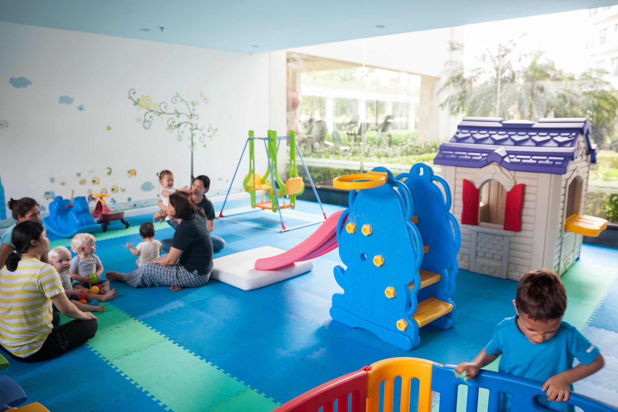 Фото Elegant Suites Westlake